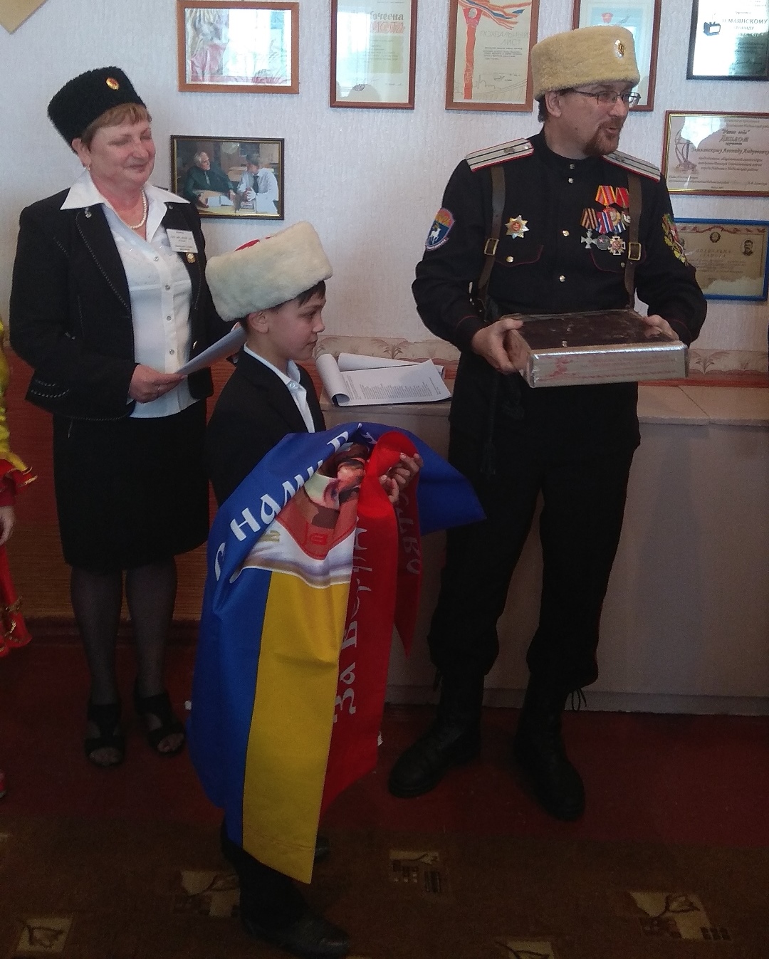 В Алчевске шестиклассников записали в казачий класс
