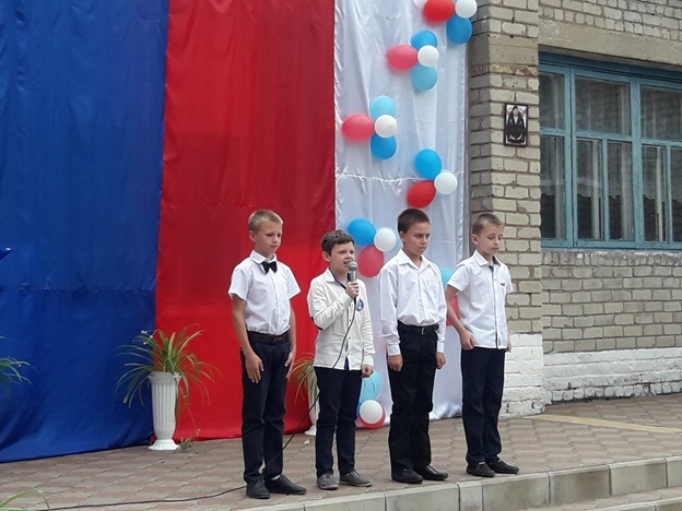 В «ЛНР» школу-детский сад назвали в честь боевика и провели митинг