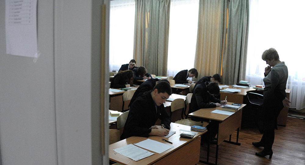 В школах «ЛНР» хотят ввести переводные экзамены в 5-8 и 10 классах