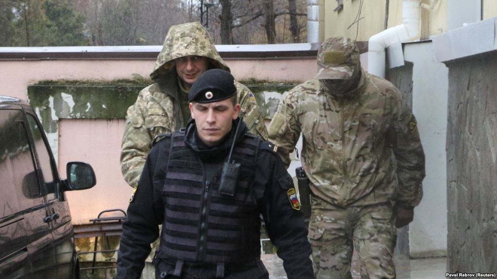 Украинские моряки: в Кремле не исключают обмен, а в Украине родственники военнопленных получат по 100 тысяч гривен