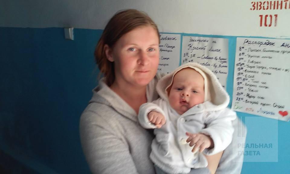 SOS! Переселенцев выгоняют в мороз из детского лагеря под Красным Лиманом