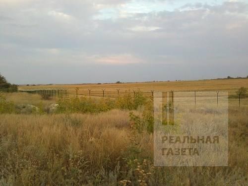 В России отгораживаются забором с колючей проволокой от фейковых республик (фото)