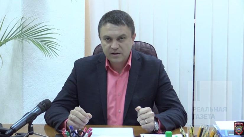 Пасечник пригрозил Плотницкому расследовать хищения гуманитарки (видео)