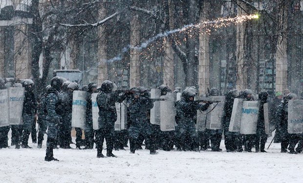 Столкновения на Грушевского – Майдан два года назад (фото)