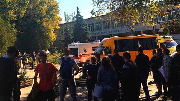 В Киеве собираются нести цветы к Крымскому дому