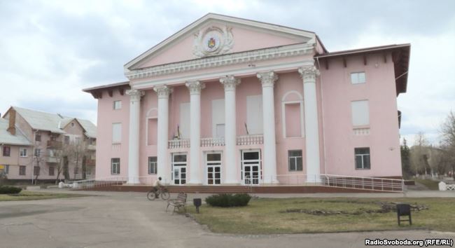 Голосование на линии фронта. Чего ожидать от выборов на Донбассе?