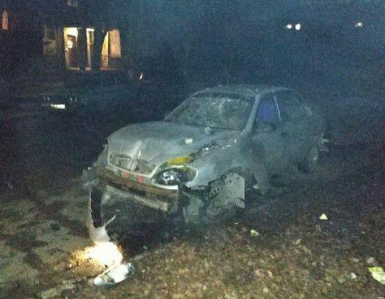 В Луганске ночью взорвался автомобиль