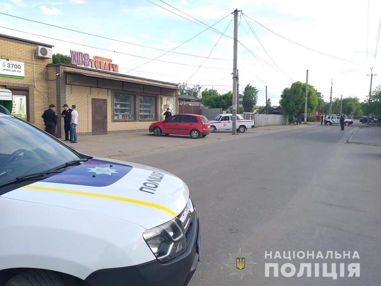 В Старобельске мужчина подорвал гранату в здании банка