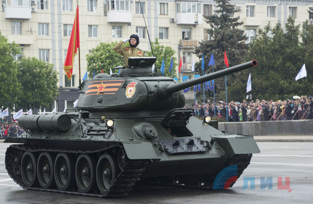 В Луганске перед парадом «минировали» Драмтеатр
