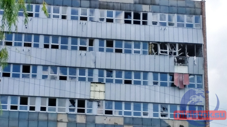 В центре Луганска в «огурце» произошел взрыв