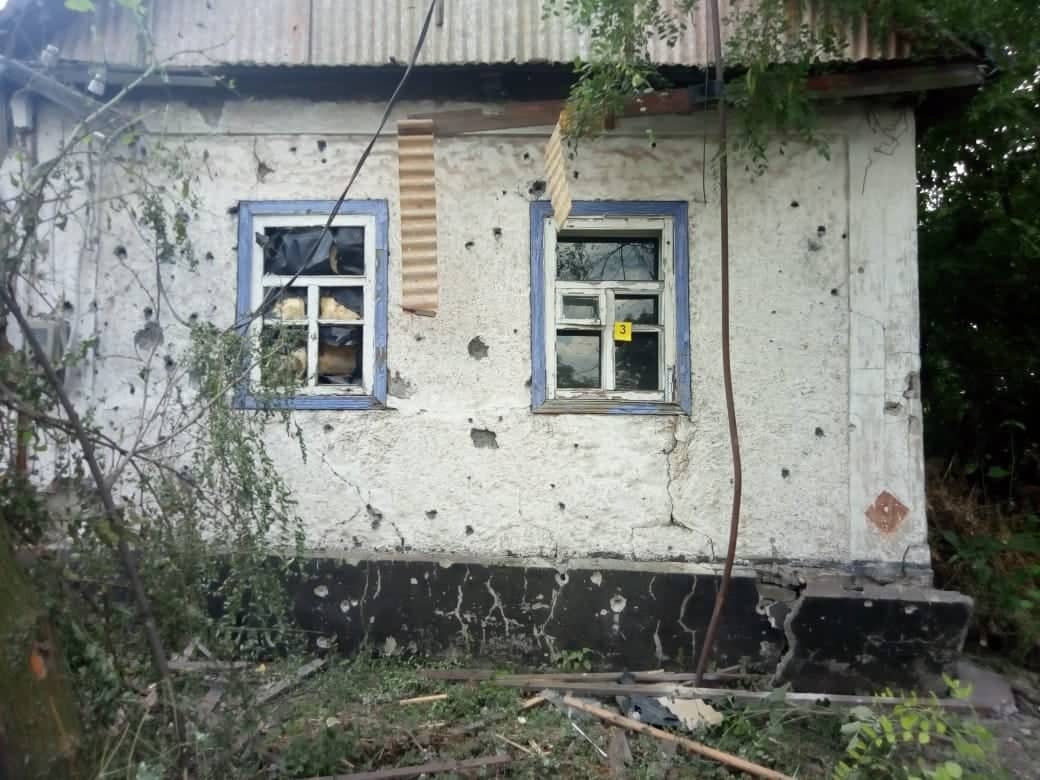 В Екатериновке при обстреле повредили дома. Это квалифицировали как теракт