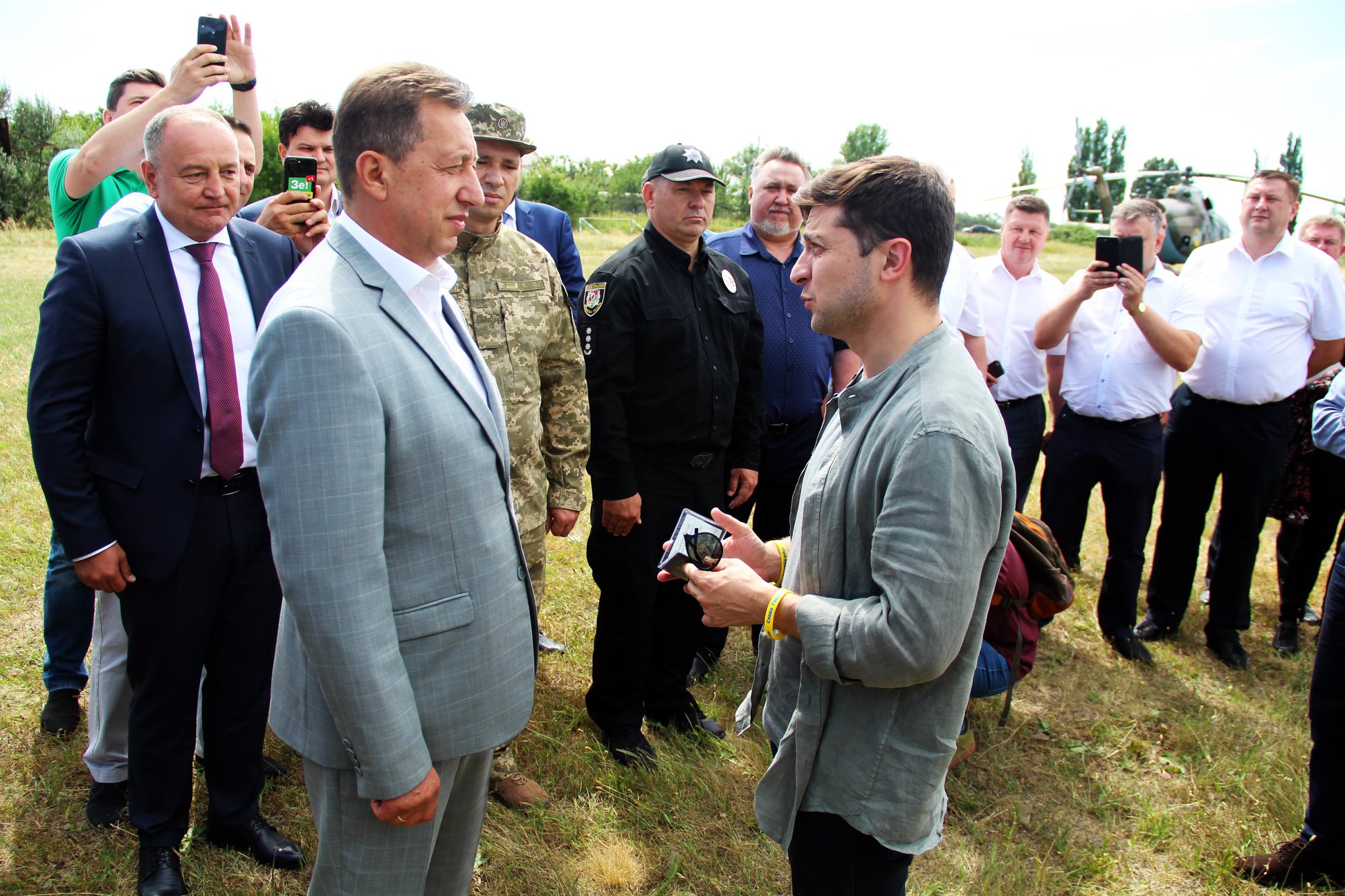 Зеленский представил нового председателя Луганской ОГА