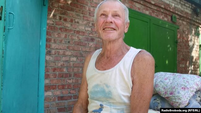Паспортизация изнутри: как жители Донбасса получают российские паспорта