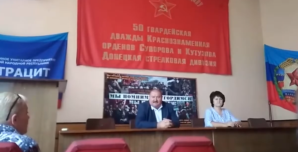 В Антраците жены шахтеров требовали выплатить задолженность по зарплате