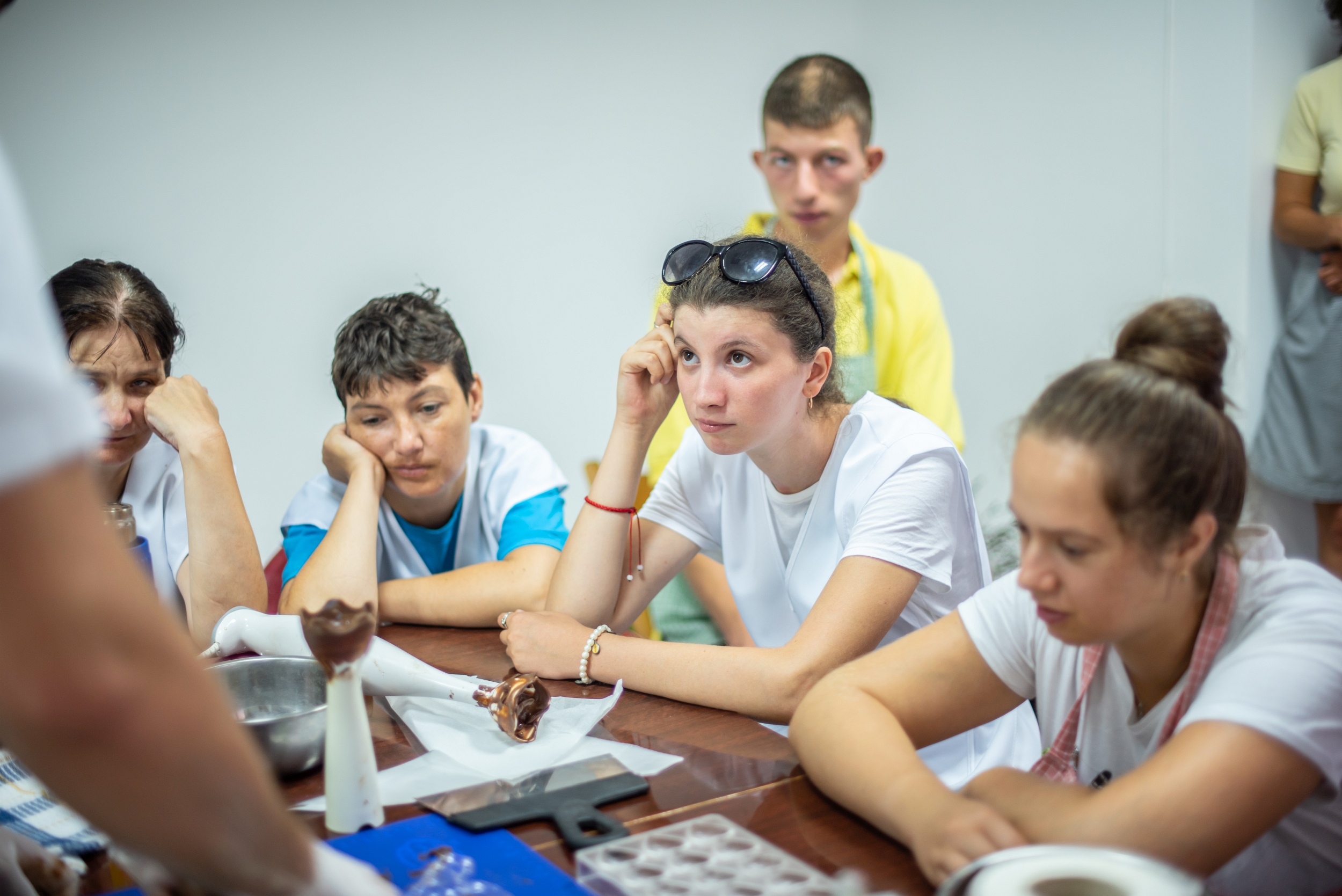 Особенный шоколад. Как переселенка из Луганска в Закарпатье создала инклюзивную кондитерскую