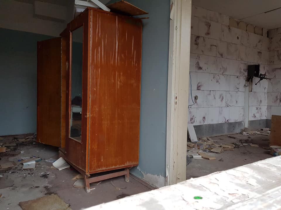 В &#8220;ЛНР&#8221; показали фотографии разрушенной больницы. Луганчане возмущены (ФОТО)