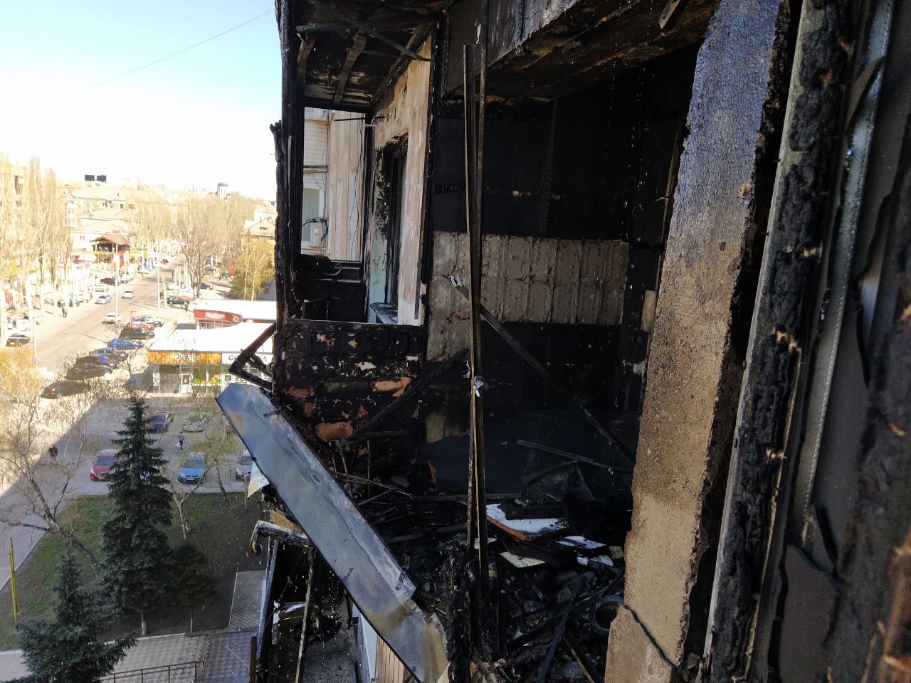 В Макеевке выгорели 5 квартир в многоэтажке