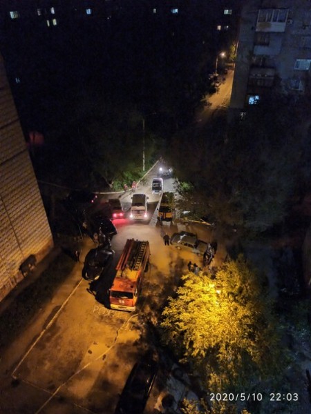 В Алчевске от взрыва гранаты в квартире погибла женщина