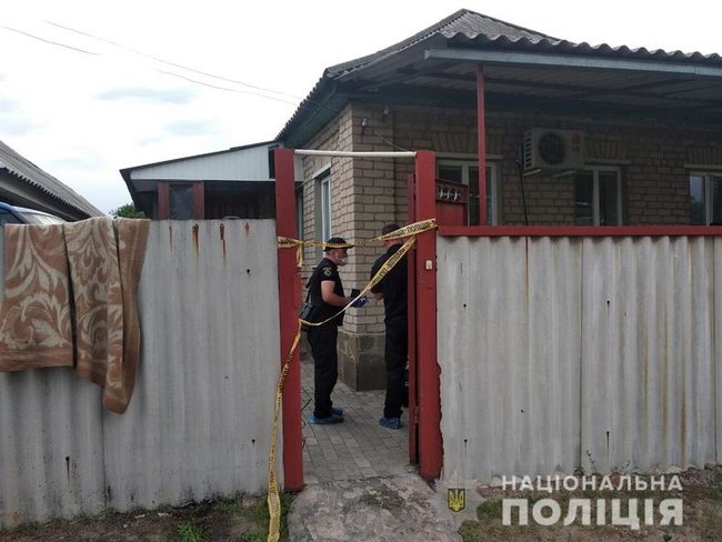 В Станице Луганской от взрыва неизвестного устройства погибли супруги