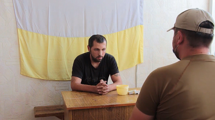 Хотели отправить в заградотряд. Задержанный снайпер “ЛНР” рассказал, почему сбежал со “службы”