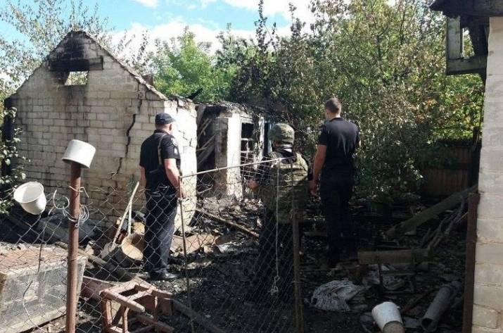 На Луганщине мужчина подорвал сарай, пытаясь покончить с собой