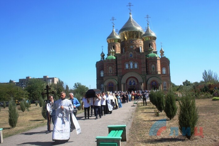 В Луганске прошли похороны Тихонова