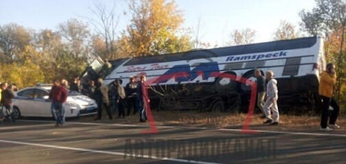 На неподконтрольной части Донецкой области перевернулся автобус “Донецк-Москва”