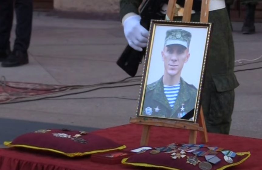В Стаханове от пневмонии умер командир боевиков “ЛНР” “Леший”