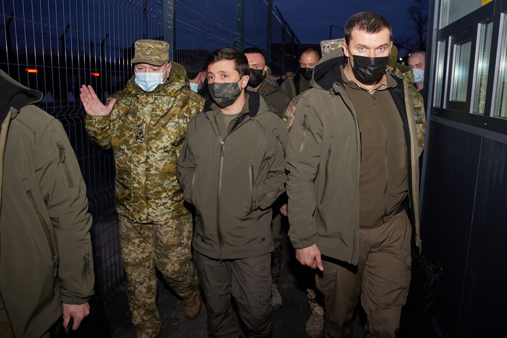 Почта, банк, ЦПАУ. Что уже построили на новом пункте пропуска в Счастье