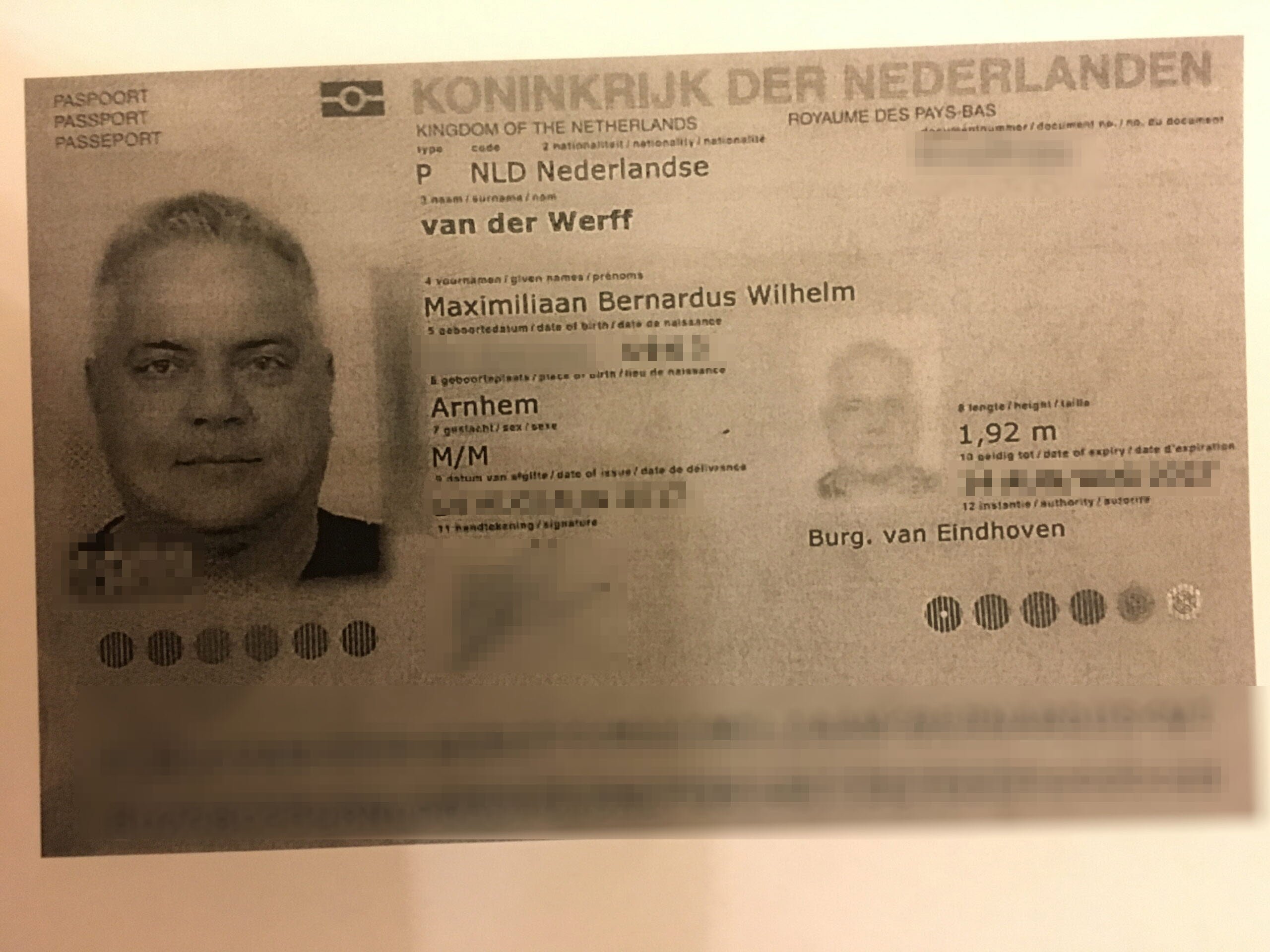 “Чиновница” из “ЛНР” помогла кураторам из ГРУ переправить на неподконтрольный Донбасс журналистов, сочиняющих фейки о крушении рейса MH17