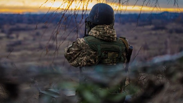 В штабе ООС сообщают, что боевики разместили около 300 единиц военной техники вне линий отвода на Донбассе