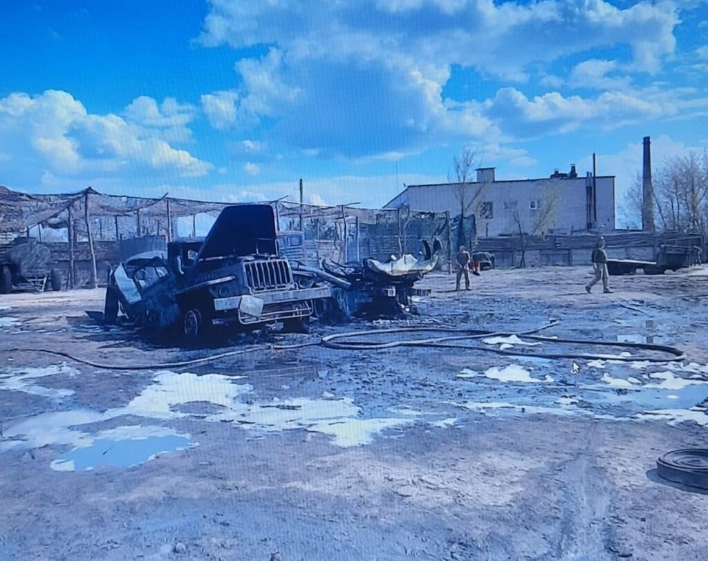 Сгорели 4 бензовоза. Появились подробности пожара в воинской части Рубежного