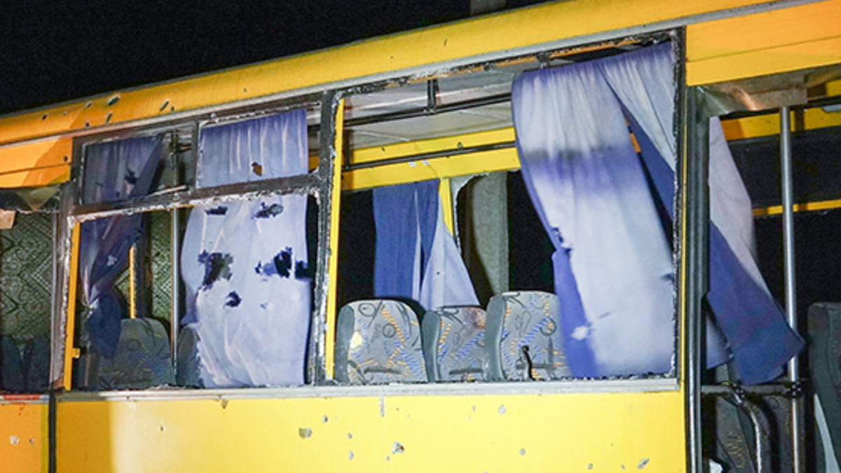 Боевику, которого признали виновным в обстреле автобуса у Волновахи, дали пожизненный срок, но заочно