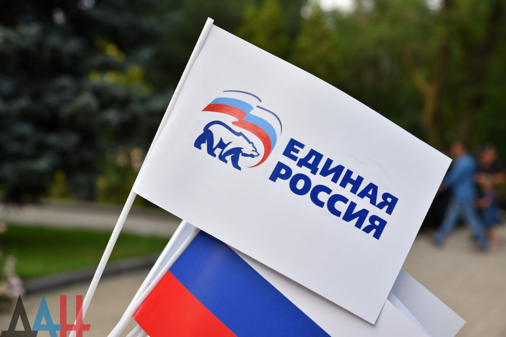 На митинг «ДНР» на Саур-Могилу приехал Андрей Турчак из Совета Федерации России