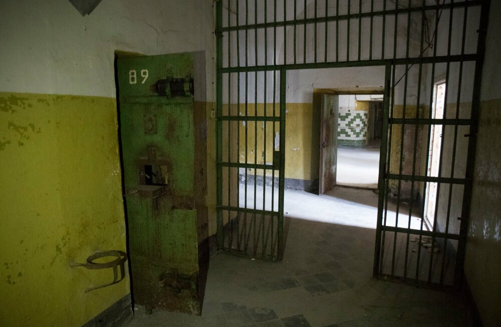 Следил за “правоохранителями ЛНР”. Группировка обвинила жителя Луганска в “госизмене”