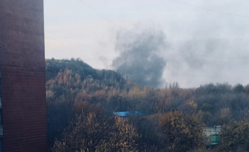 Окраина Донецка попала под обстрел. Разрушен дом