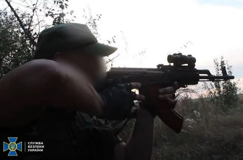 В Луганской области поймали боевика “МГБ ЛНР”, который участвовал в захвате Луганского аэропорта