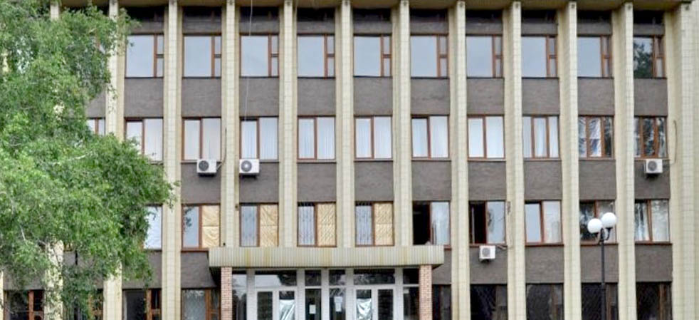 “Мэр” Донецка заявил, что в одной из “райадминистраций” города нашли бомбу