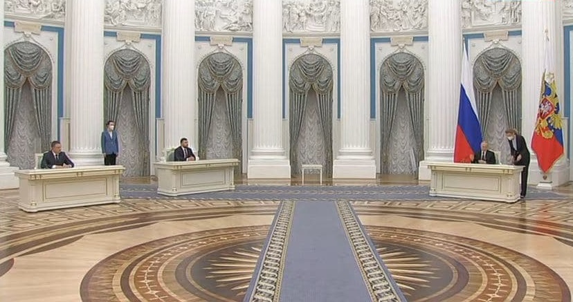 Путин признал независимость группировок “ЛНР” и “ДНР”