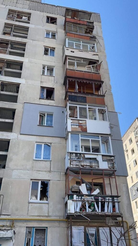Ночью и утром россияне обстреливали Рубежное и Лисичанск. Погибли четыре человека, среди которых двое детей