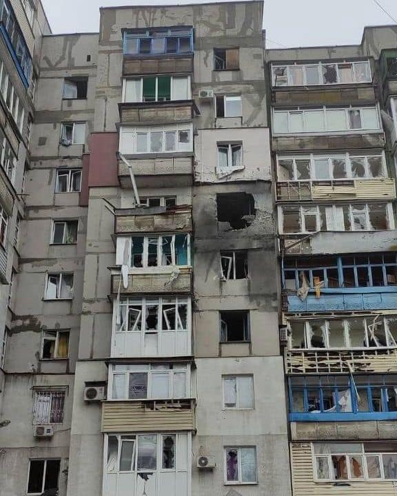 Без воды, тепла и света. Что происходит в прифронтовом Мариуполе