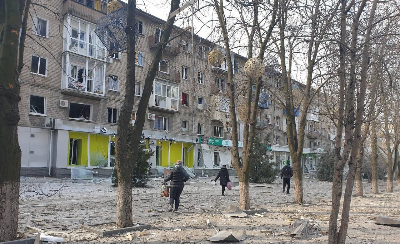 Оккупанты забирают у мариупольцев паспорта вывозят их в Россию