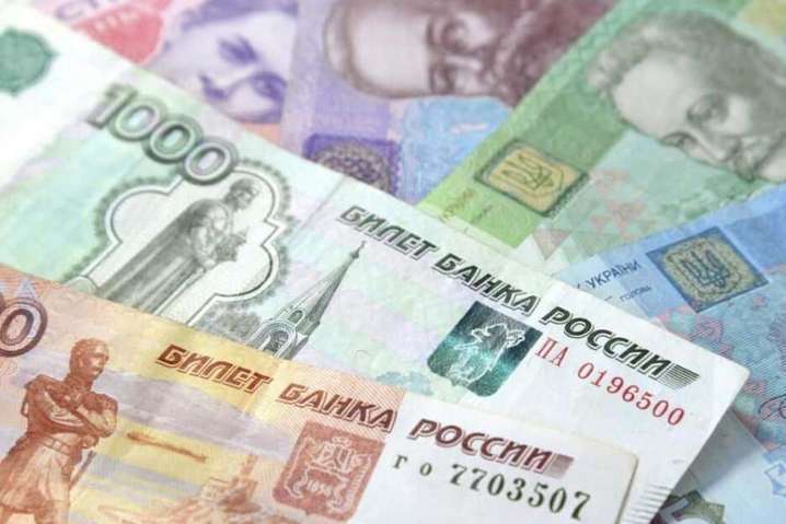 В “ЛНР” хотят до конца марта изъять из обращения гривну на захваченных территориях