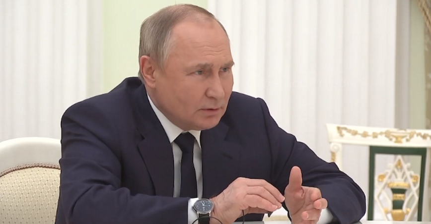 Путин сравнил признание “ЛНР” и “ДНР” с провозглашением независимости Косово