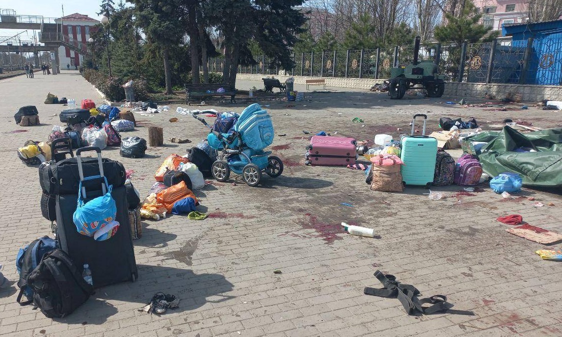 Количество жертв на железнодорожном вокзале в Краматорске возросло до 39. Поезда не ходят