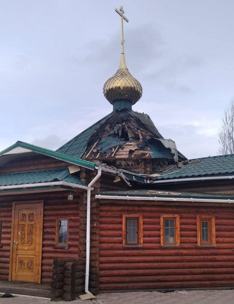 В Рубежном обстреляна церковь. Там ранены настоятель и священник