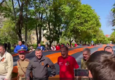 Россияне провели в Мариуполе парад. На него свозили людей из других городов
