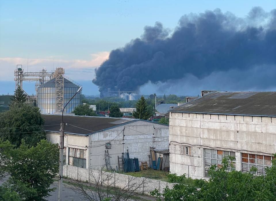 В Сватово горел склад с боеприпасами. “ЛНР” винит во всем украинскую сторону