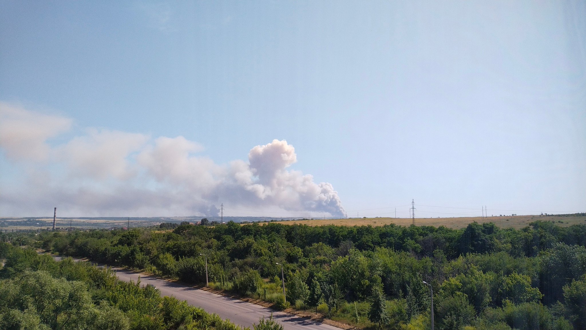 В Зимогорье горит склад с боеприпасами. Оккупанты винят Украину в обстрелах