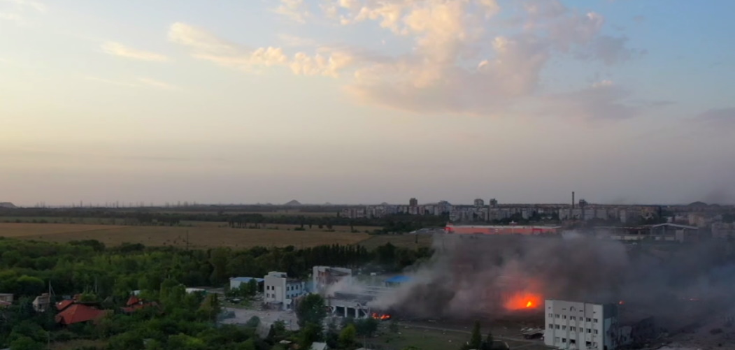 Українські війська знищили в окупованому Донецьку базу російського угруповання “Пятнашка”